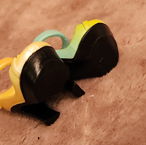 Na Na Na Big Surprise Rainbow Cat Girl Piper Prim PURRFECT Pastel Ombre Shoes - Picture 6 of 6